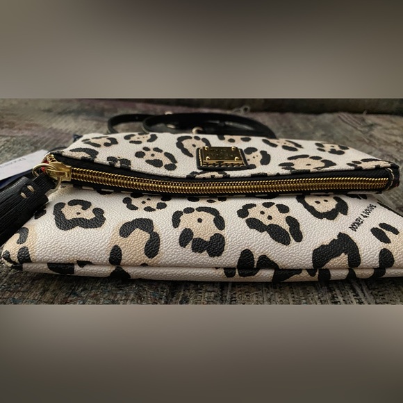 Dooney & Bourke Black/Leopard foldover zip crossbody. - Picture 6 of 15